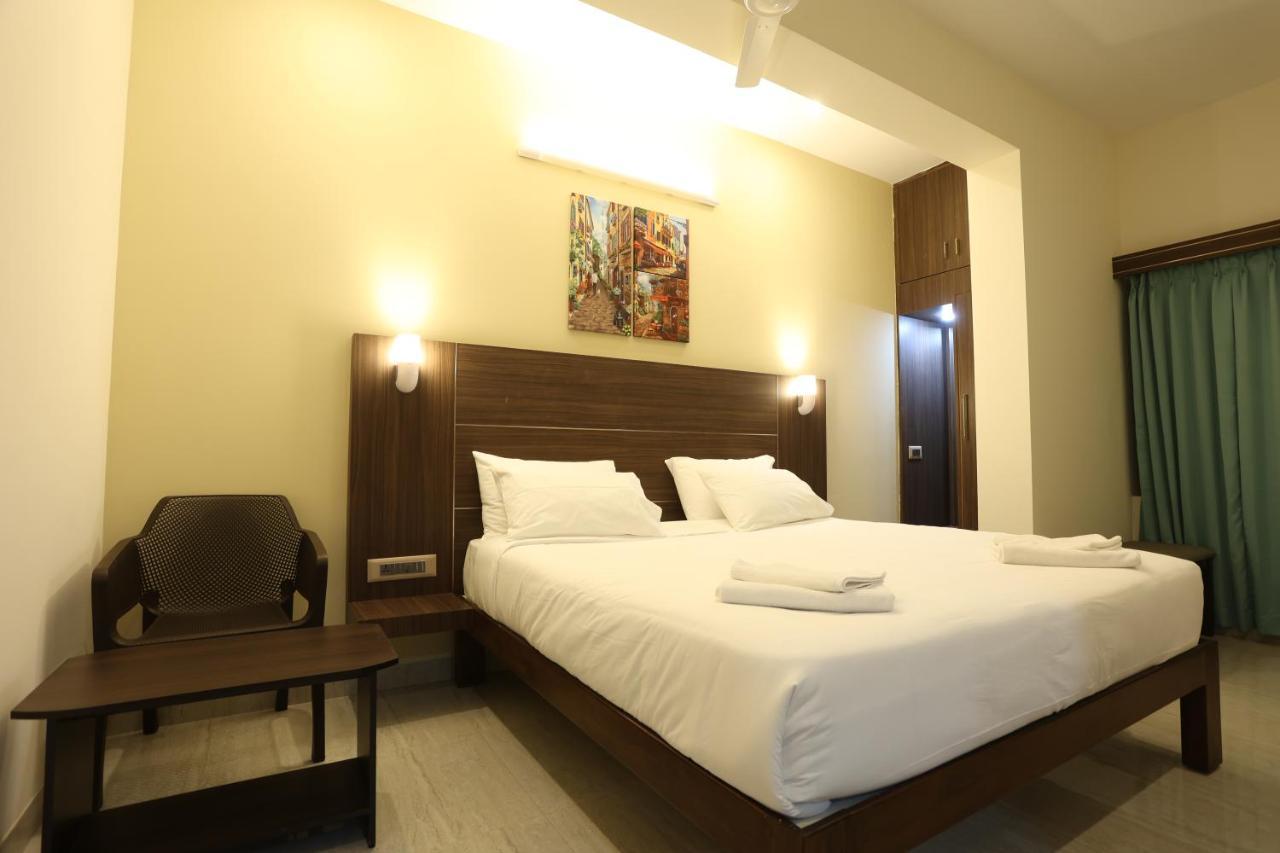 Minas Manor Hotel Tiruchirappalli Eksteriør billede