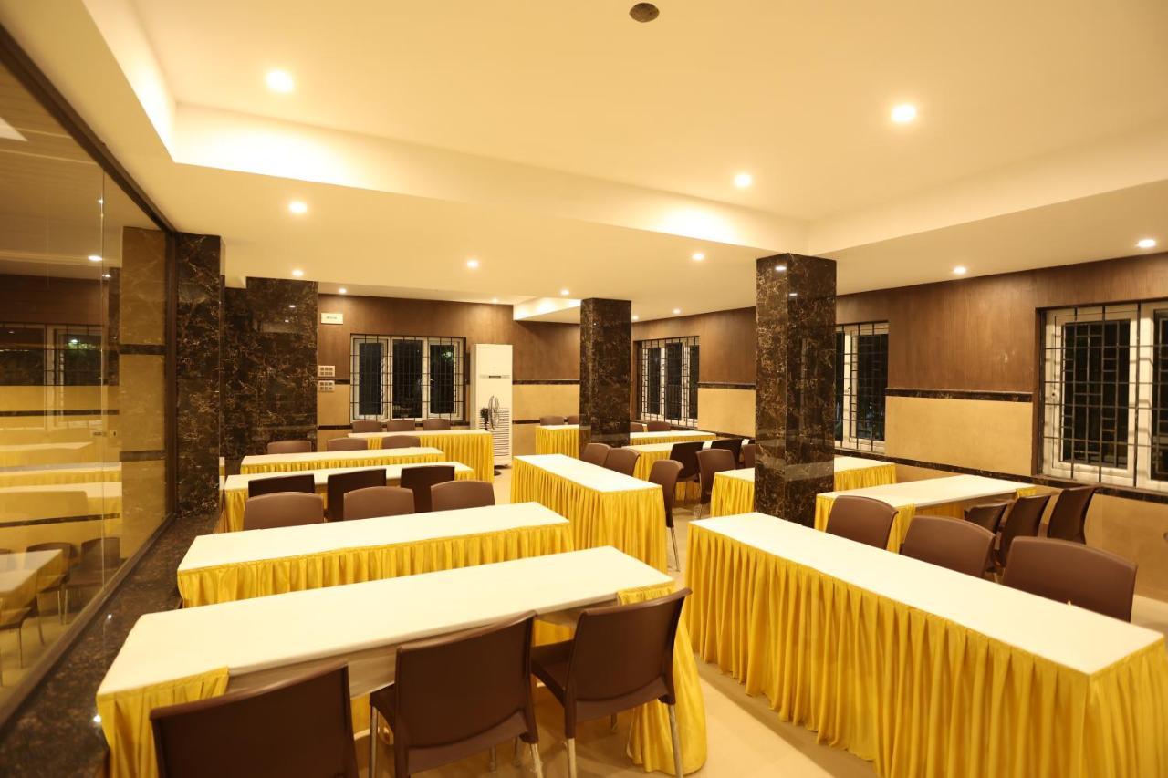 Minas Manor Hotel Tiruchirappalli Eksteriør billede